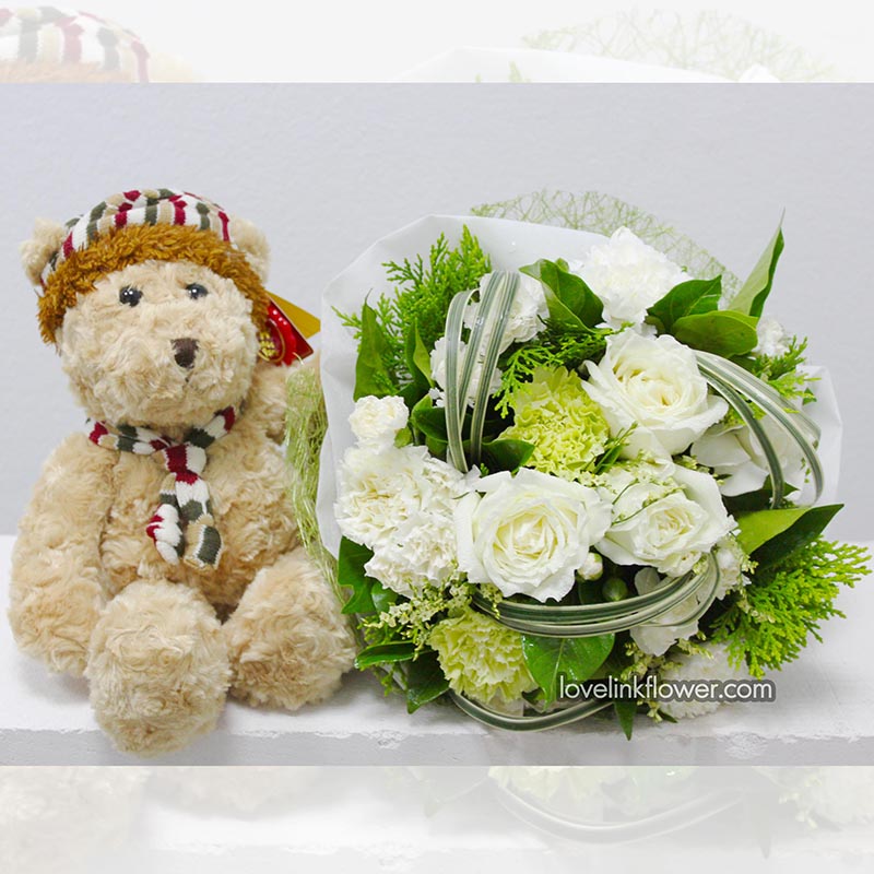 ส่งช่อดอกไม้ทั่วกรุงเทพ ช่อดอกไม้ Bu 114 น้องหมีรักจริง