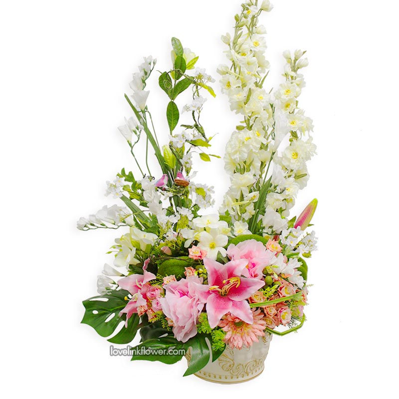 แจกันดอกไม้ประดิษฐ์ ส่งงามวงค์วาน และส่งทั่วกรุงเทพ แจกันความสำเร็จที่งดงาม ดอกไม้ประดิษฐ์ At 12