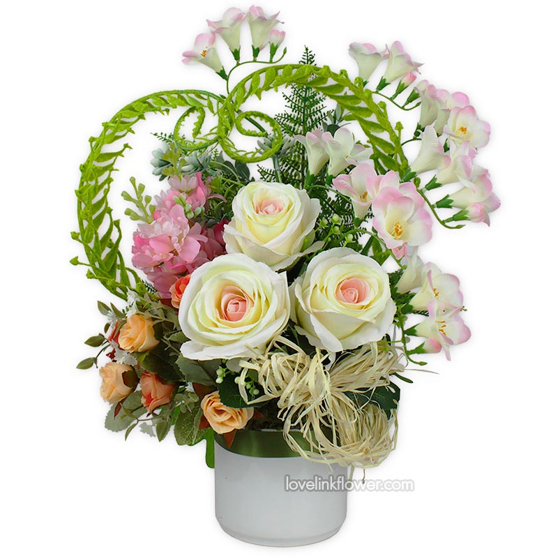 แจกันดอกไม้ประดิษฐ์ สำหรับยินดีเปิดกิจการ At 50 ขอให้สำเร็จอย่างสวยงาม