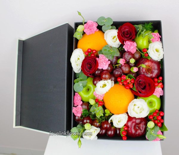 กล่องดอกไม้ผลไม้ของขวัญ