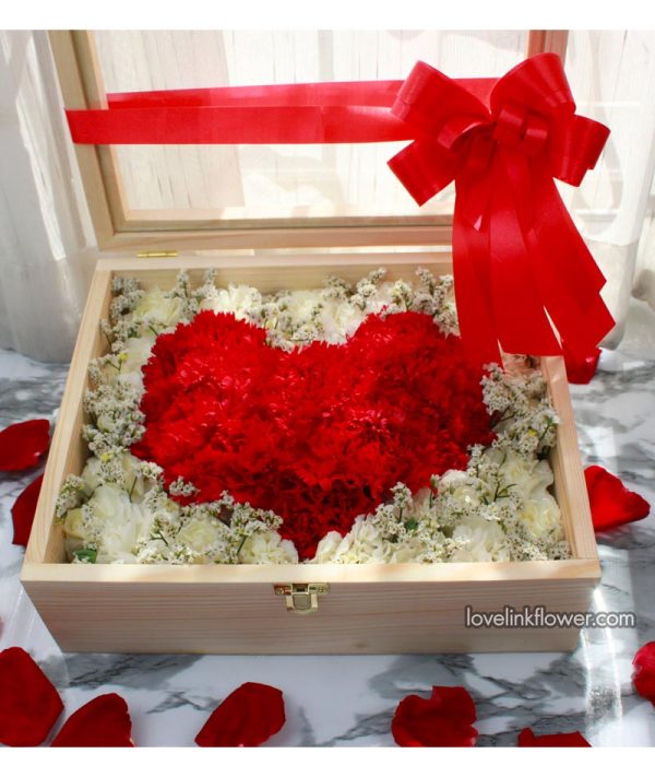 กล่องดอกคาร์เนชั่นวาเลนไทน์