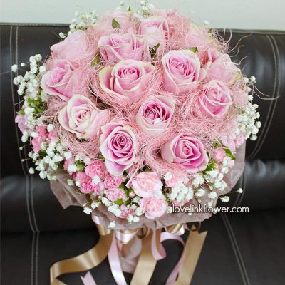 ช่อดอกไม้วาเลนไทน์ ดอกกุหลาบสีชมพู