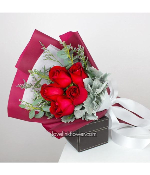 ช่อดอกกุหลาบแดงวาเลนไทน์ราคาถูก