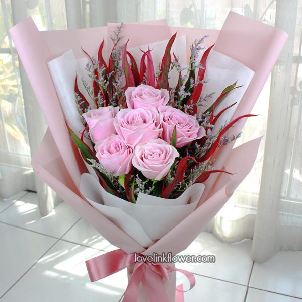 ช่อดอกกุหลาบวาเลนไทน์สีชมพู สีหวาน